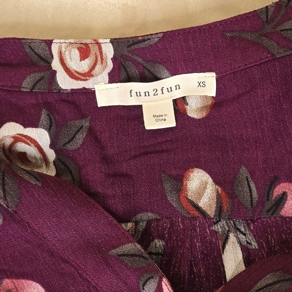 NWOT fun2fun High/Low Pleated 3/4 Length Sleeve Top Size XS - Picture 7 of 11